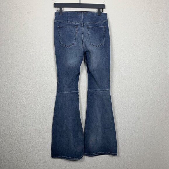 Free People Pull-On Flare Jeans – Size 26 - Picture 5 of 11